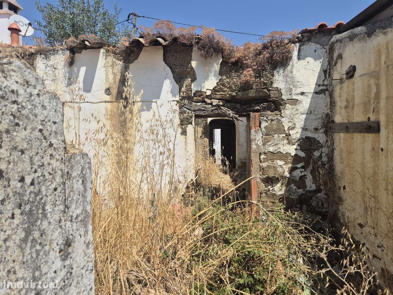 Moradia terrea com terreno na Aldeia dos Fernandes-8