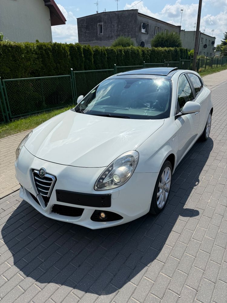 Alfa Romeo Giulietta 2.0 JTDM Distinctive 2011