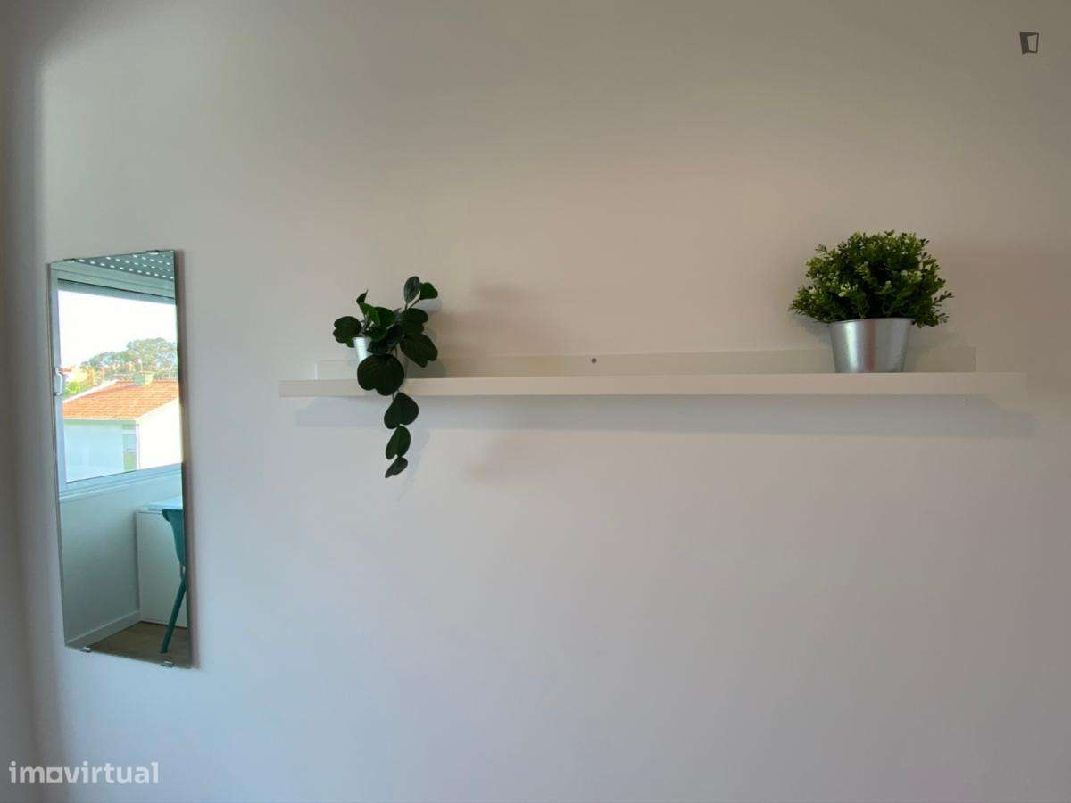 Quarto - localizado em Oeiras Lisbon - Grande imagem: 5/10