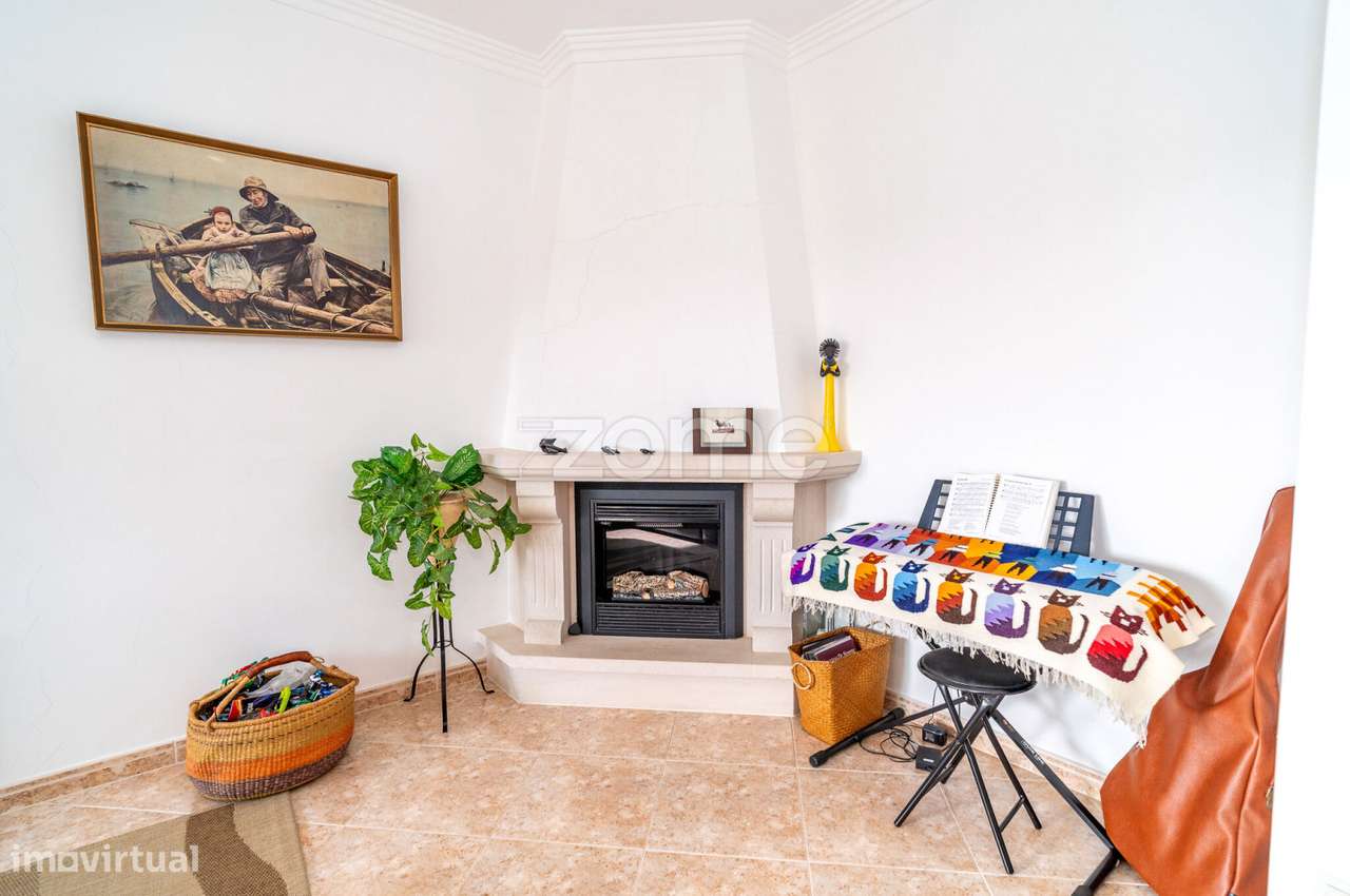 Apartamento T3+Garagem e Arrumo-14