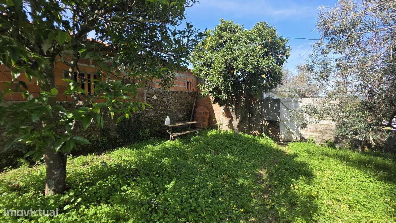 Moradia com vista magnífica para o Rio Zêzere, perto da Serra de Tom-24