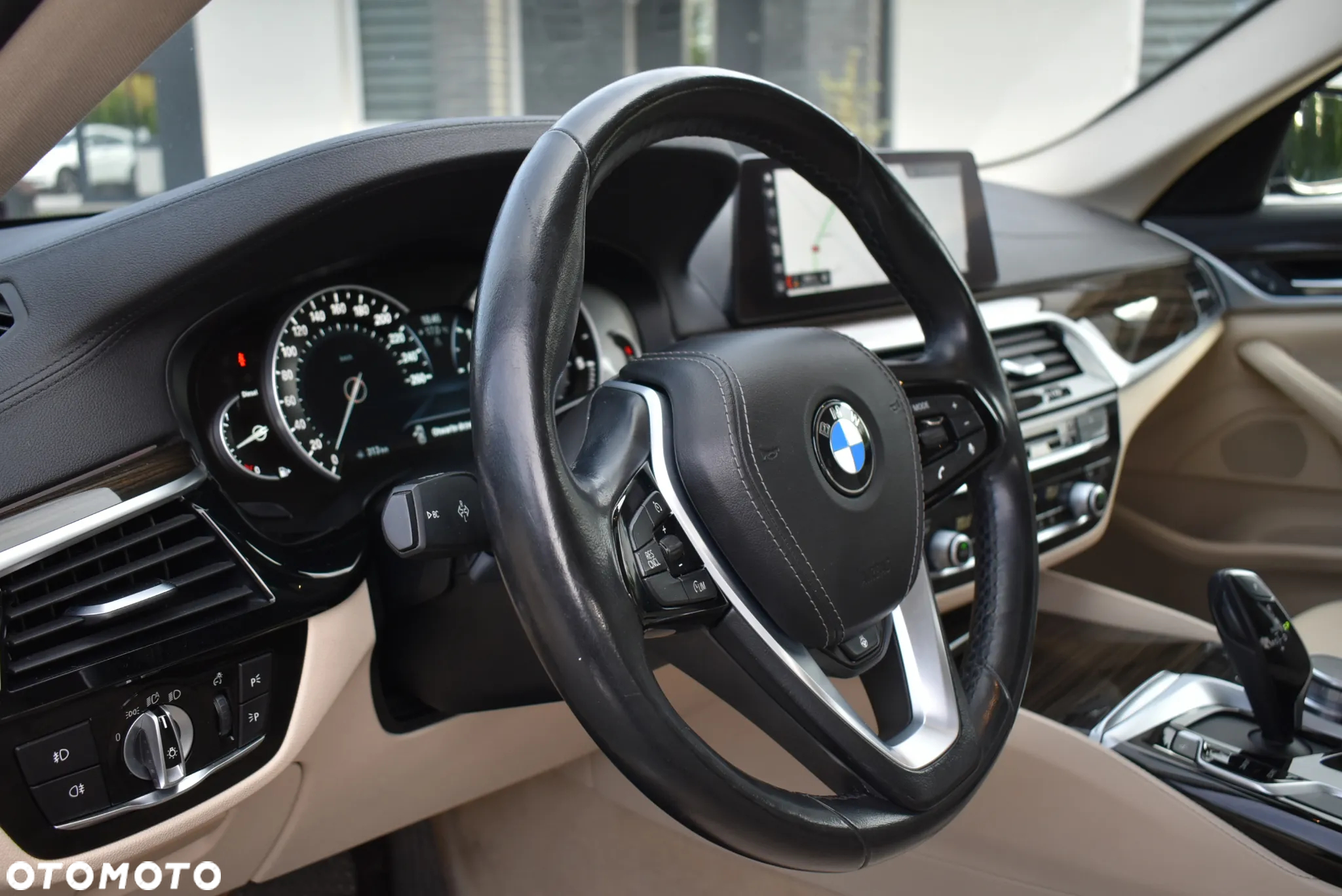 BMW Seria 5 520d xDrive Luxury Line - 22