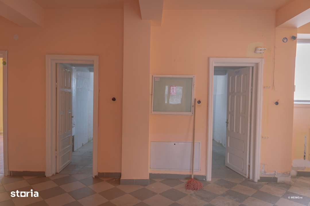 Cladire pentru clinica, pensiune sau centru social - Zemes-14