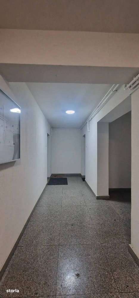 Studio-43 mp curte  gata de Mutare langa Metrou P.Poenaru - Imagine principală: 2/14