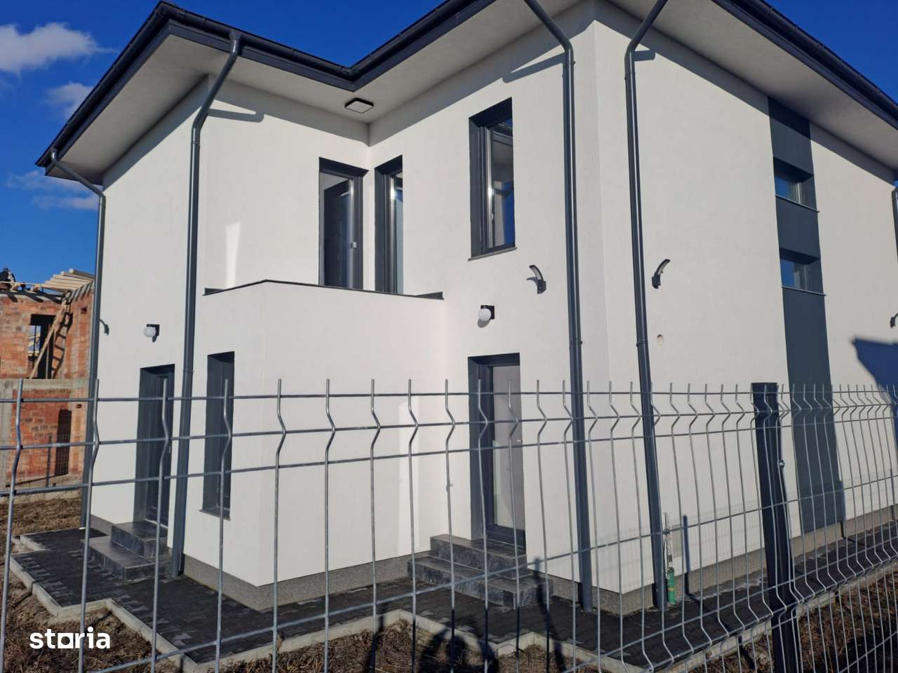 Casa 4 camere de lux in Hlincea, Iasi-5