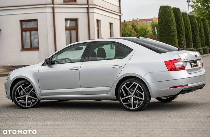 Skoda Octavia 2.0 TDI (Green tec) DSG Joy - 10