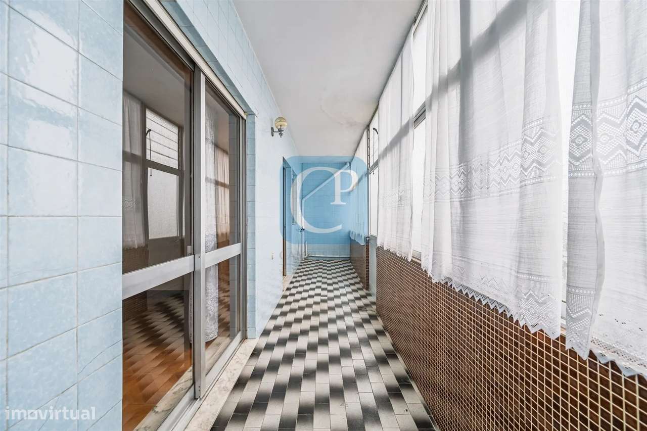 Moradia com dois apartamentos independentes em Vila Nova de Gaia-16