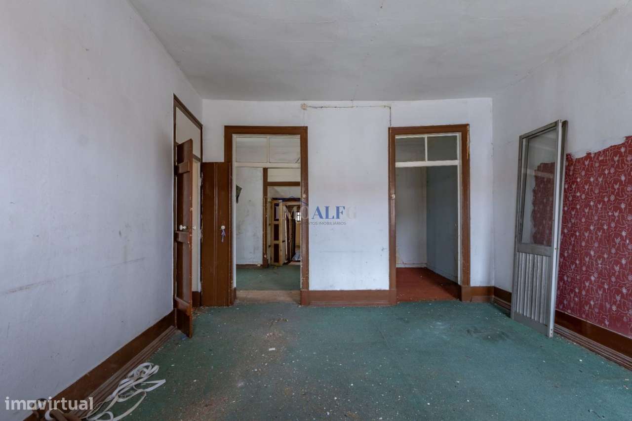 Predios para reabilitação no coração do Montijo - Grande imagem: 5/17