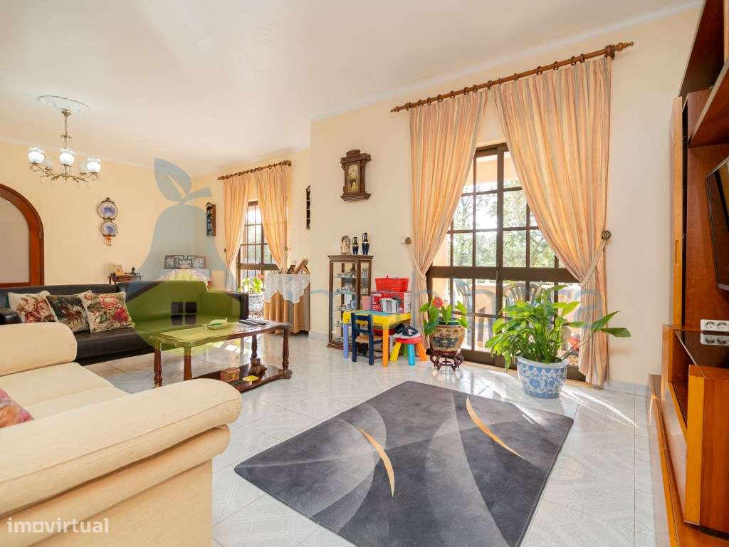 NAO PERCA ESTA GRANDE OPORTUNIDADE! FABULOSA MORADIA V3 DE GRANDES ...-3