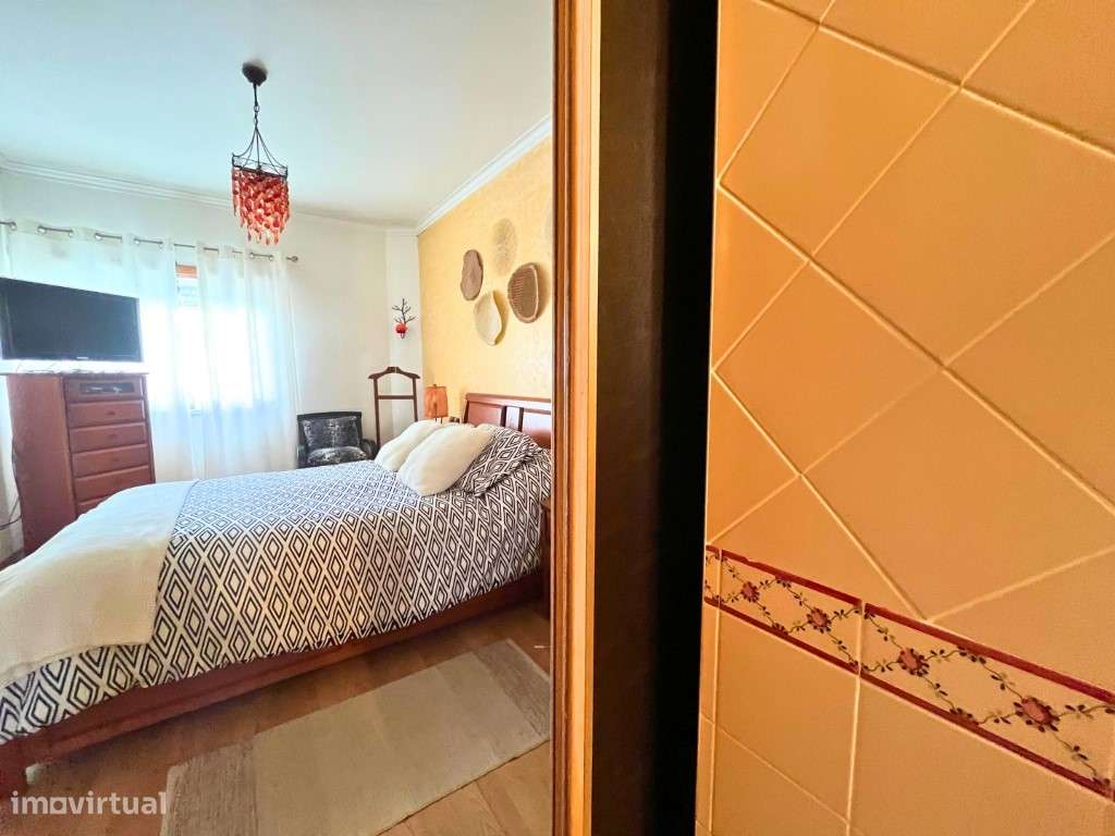 Apartamento T3 na Vila Nova da Caparica - Conforto e Localização de... - Grande imagem: 5/26