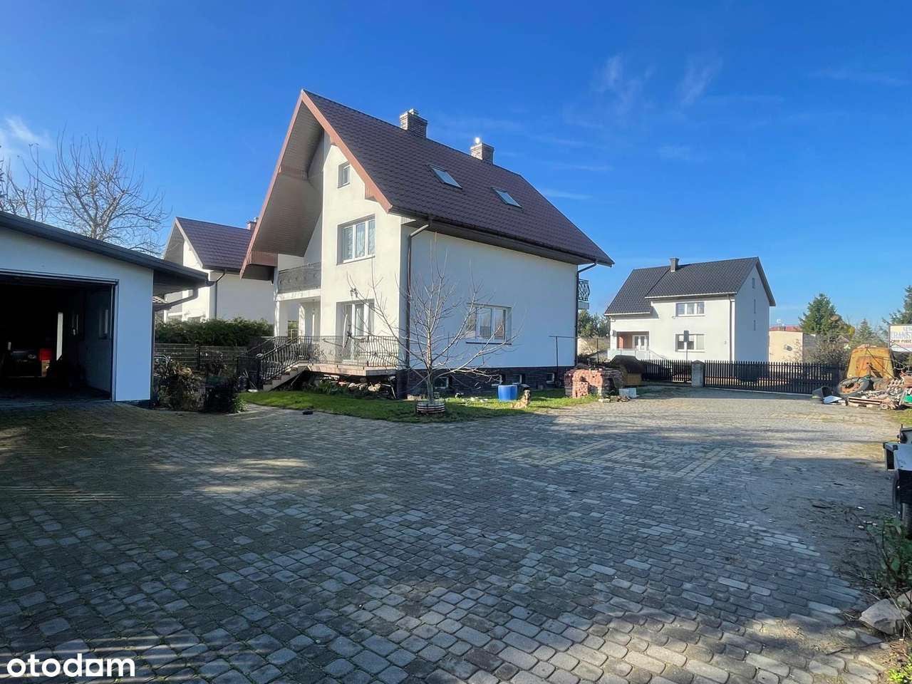 Dom z ogromnym potencjałem w Komorowie – dla rodziny lub pod BIZNES! - Pełny obrazek: 5/15