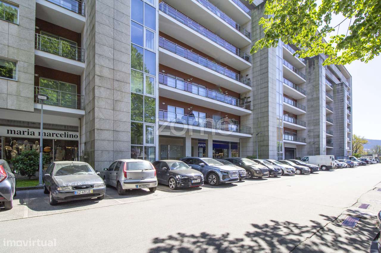 Garagem para arrendamento em S. Vítor, Braga - Grande imagem: 2/10