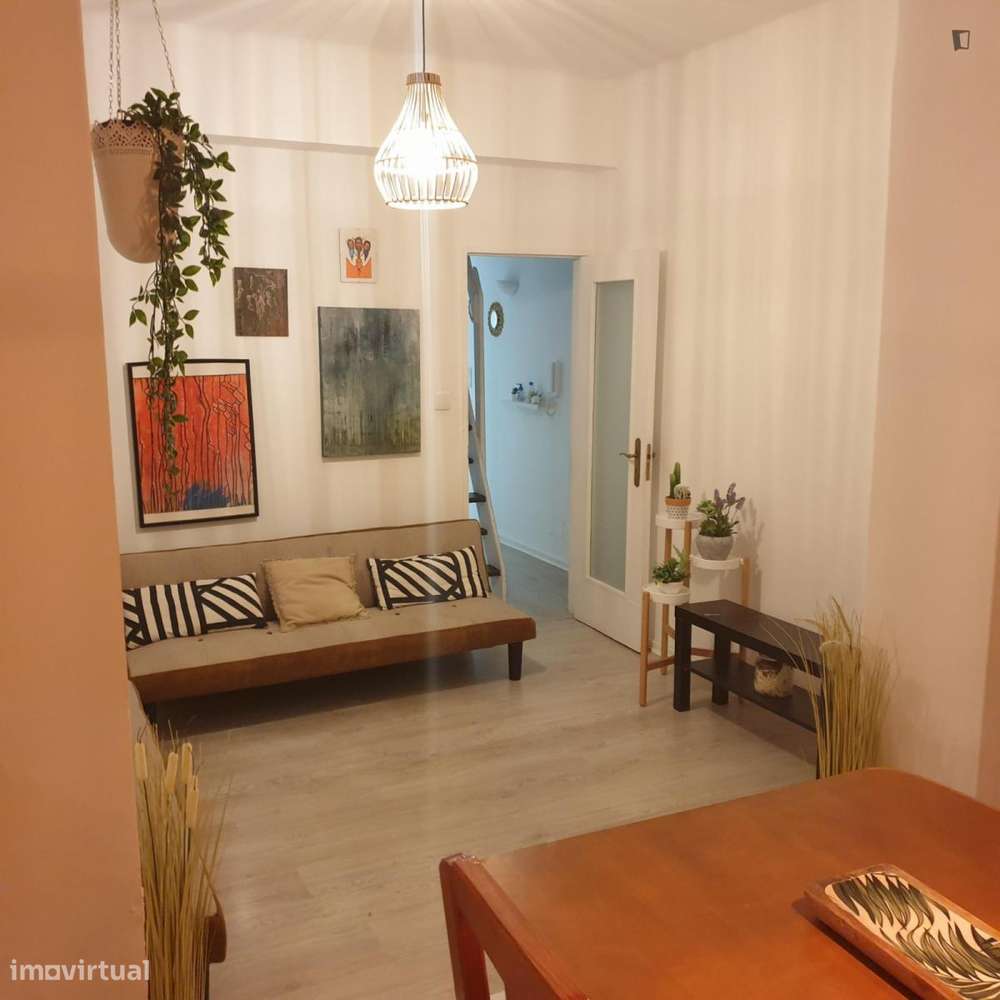 Quarto - localizado em Cedofeita Porto - Grande imagem: 4/8