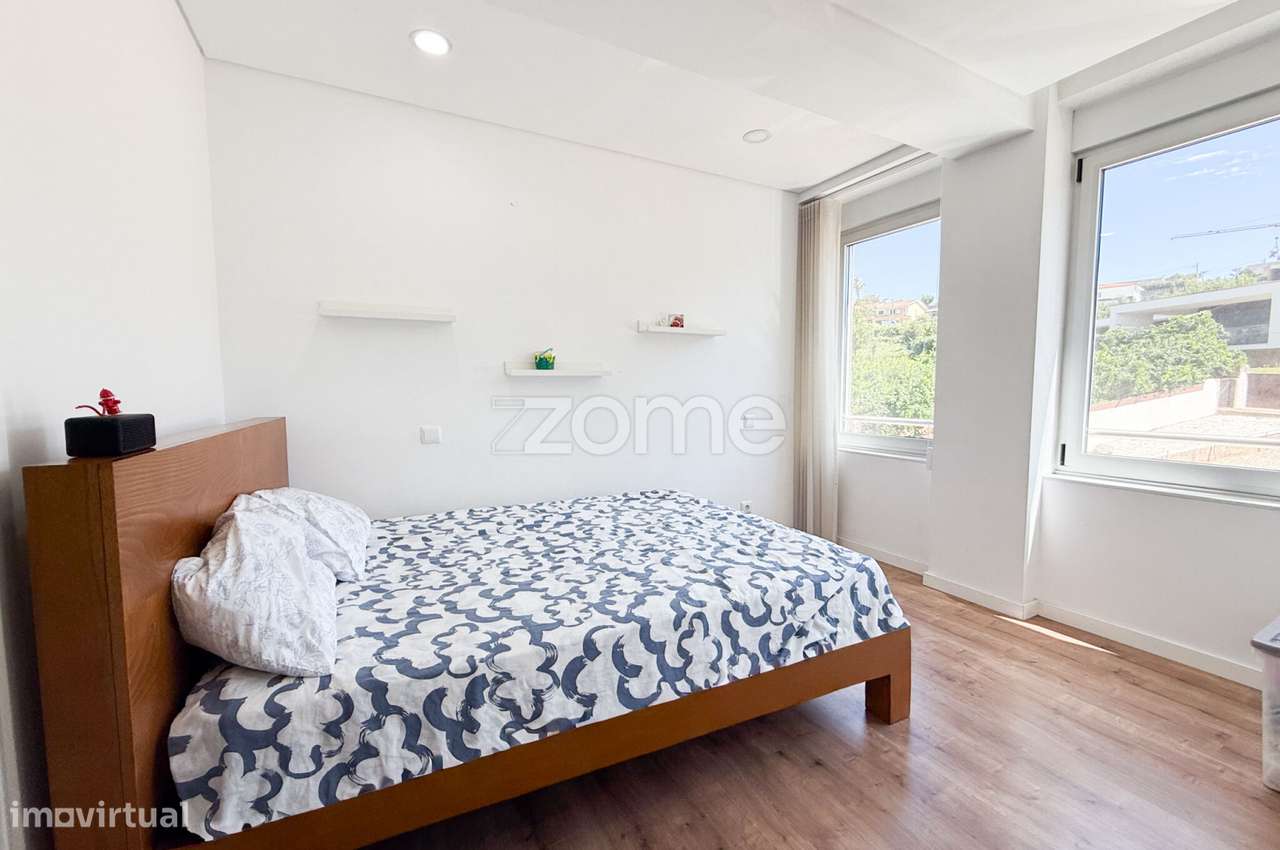 Apartamento T3 +1 Totalmente Renovado-0