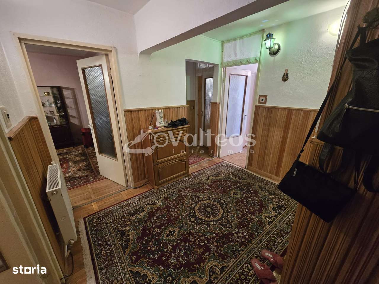 Reșița, apartament 3 camere, decomandat, 86 mp, Govândari, Micro IV-8