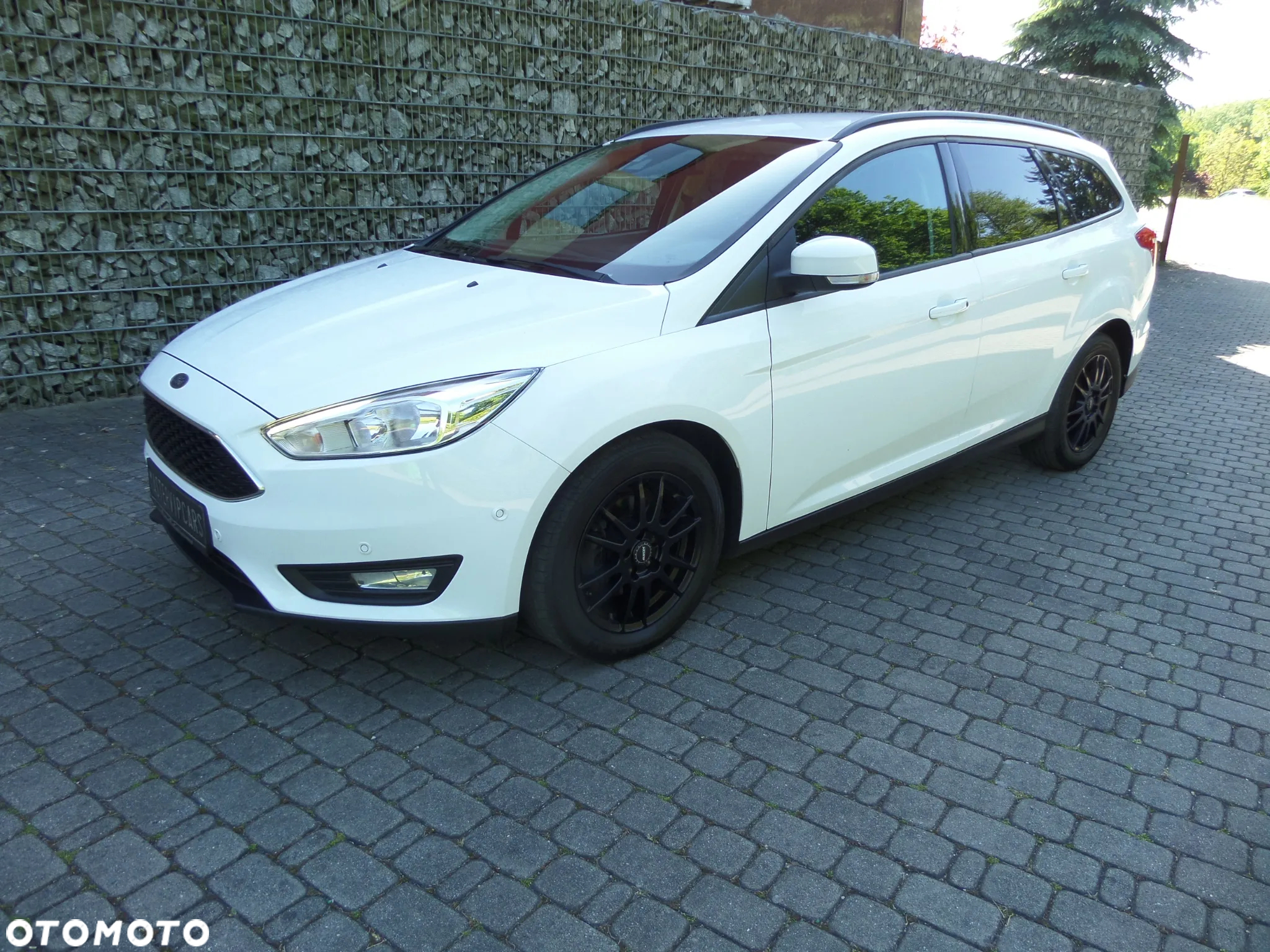 Ford Focus Turnier 1.5 EcoBlue Start-Stopp-System TITANIUM - 8