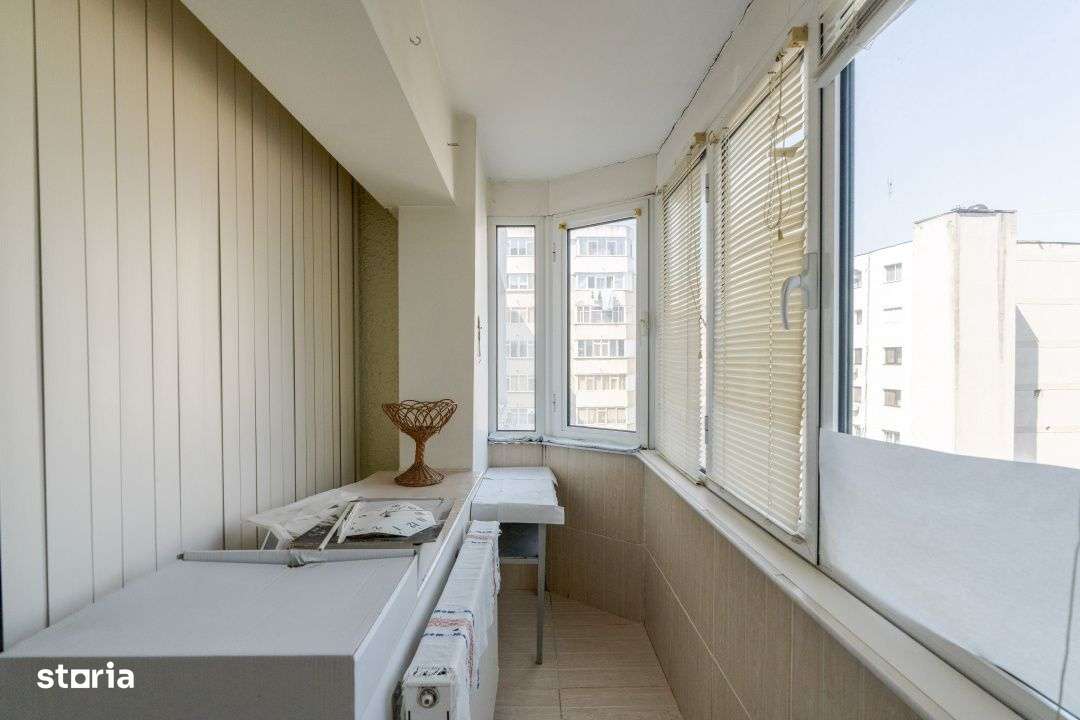 Apartament spatios, modernizat, 2 camere – Bd. Cosminului-13