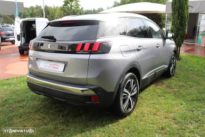 Peugeot 3008 1.5 BlueHDi Allure EAT8 - 8