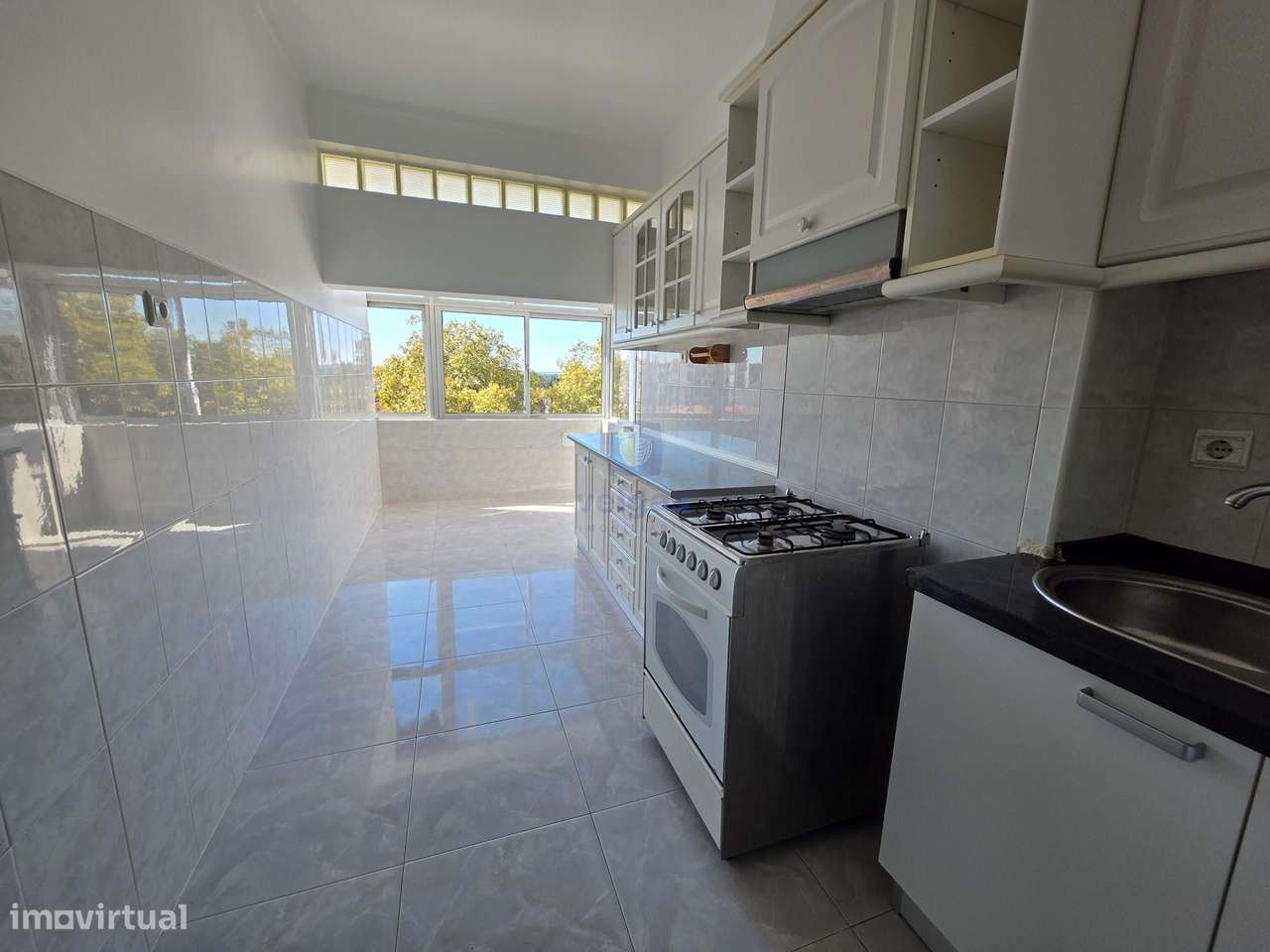 T3 Semi Remodelado no Bairro Azul - Grande imagem: 5/11