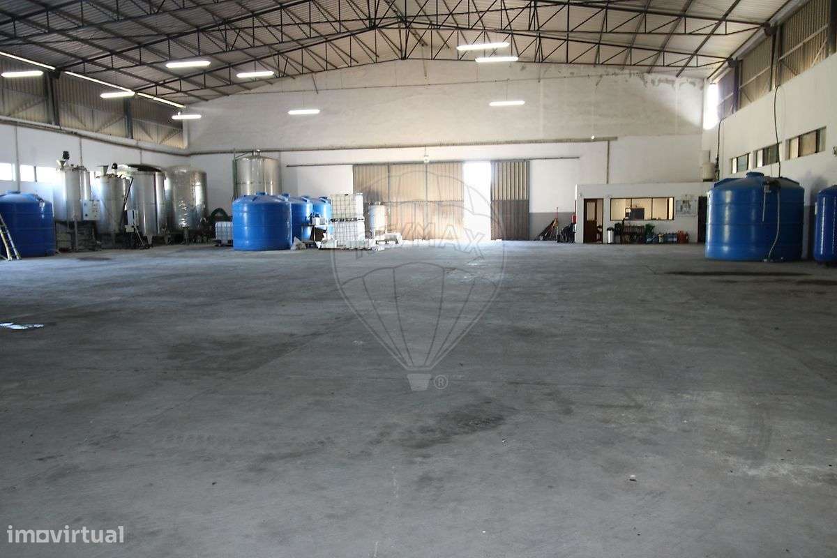 Armazém T0 para venda-6