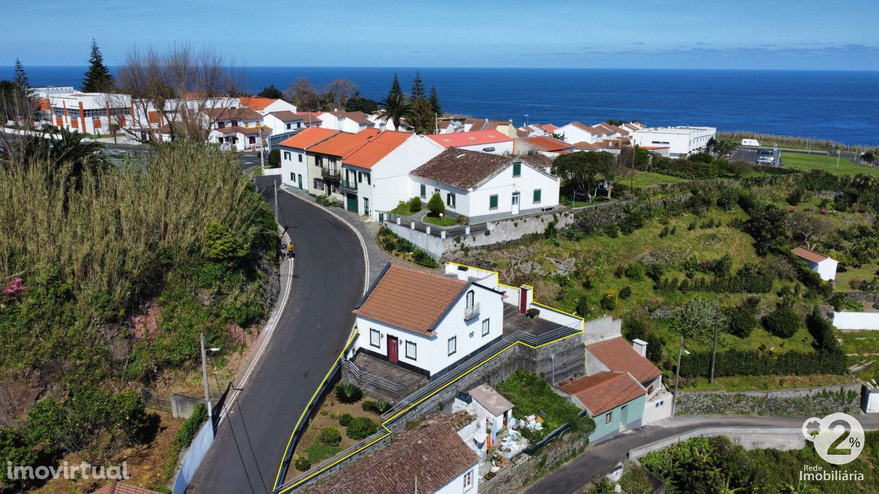 Moradia T2 com vista mar no Centro do Nordeste