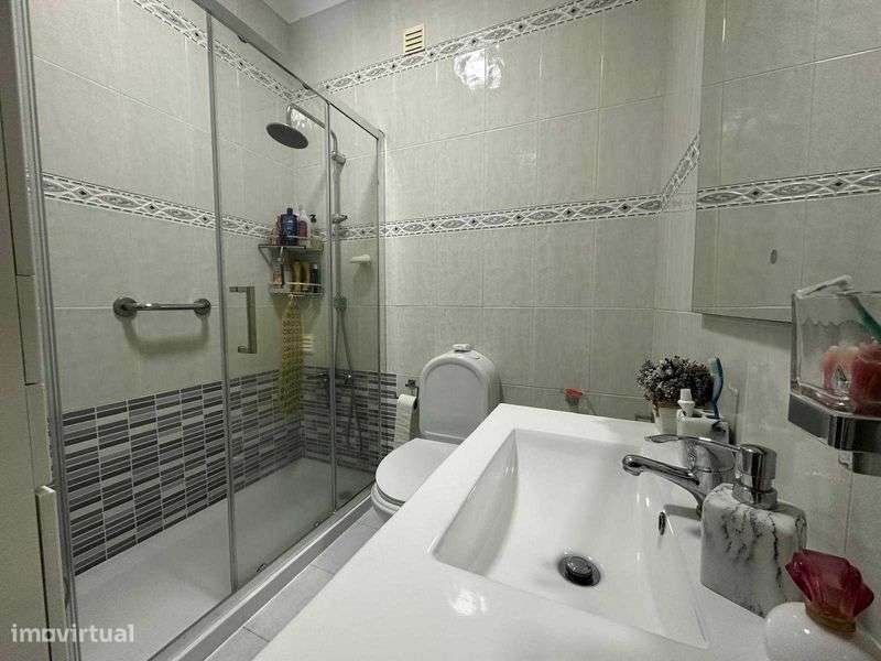 Apartamento T4 em Almada - Grande imagem: 5/12