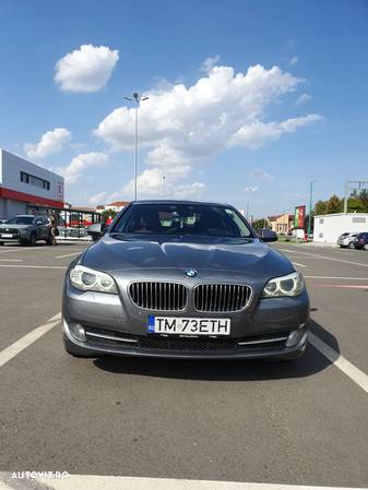 BMW Seria 5 525d xDrive - 18