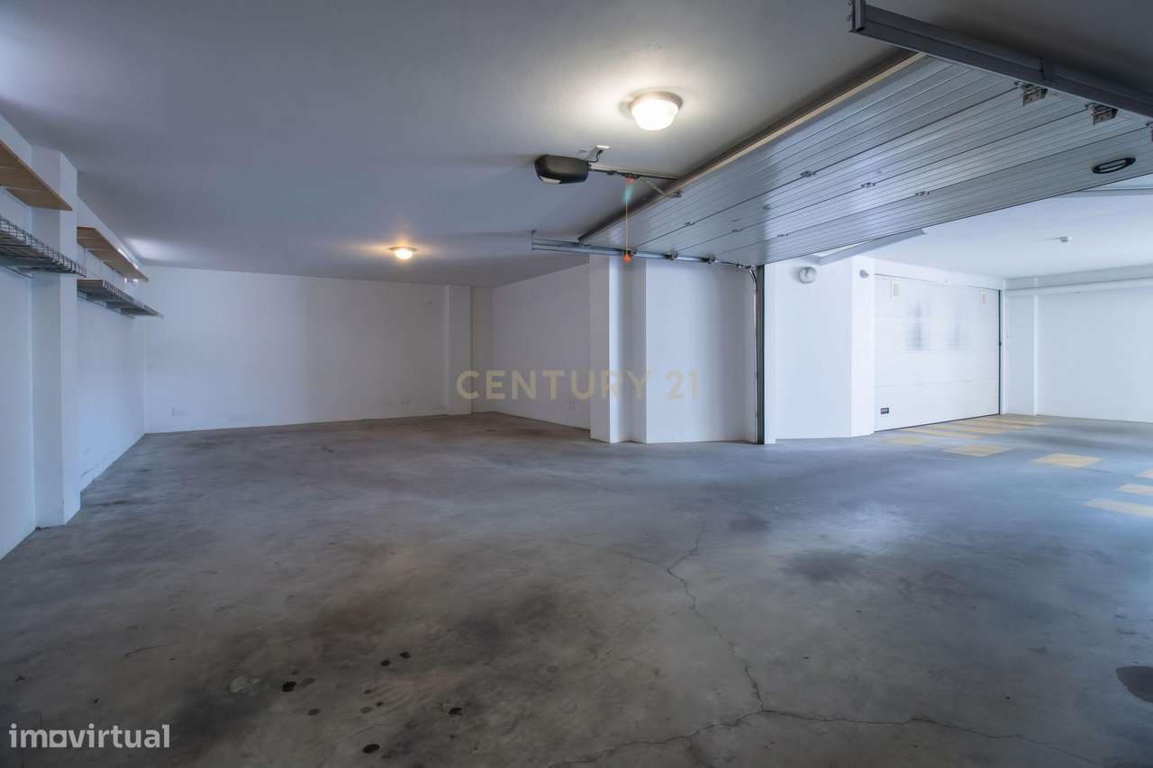 T3 com Terraço de 63 m² e Garagem de 70 m² | Comeira, Marinha Grande-27