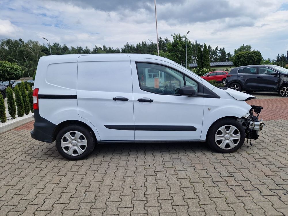 Ford Transit Courier 2022