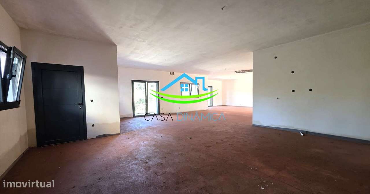 Moradia T5 nova em Buarcos - Grande imagem: 2/34