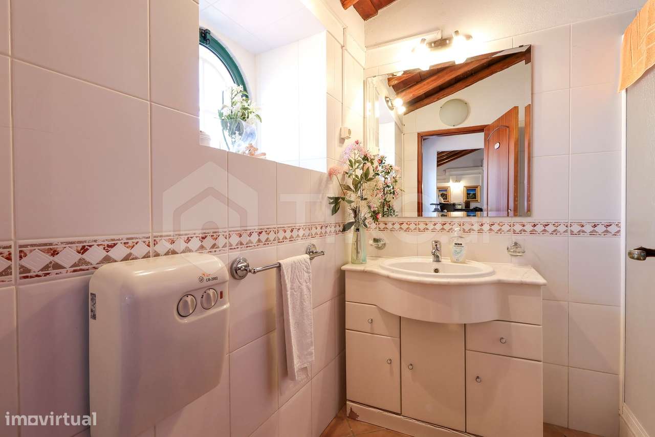 QUINTA T7 COM ALOJAMENTO LOCAL, RESTAURANTE, PISCINA E LAGO EM BEJA SÃ-24
