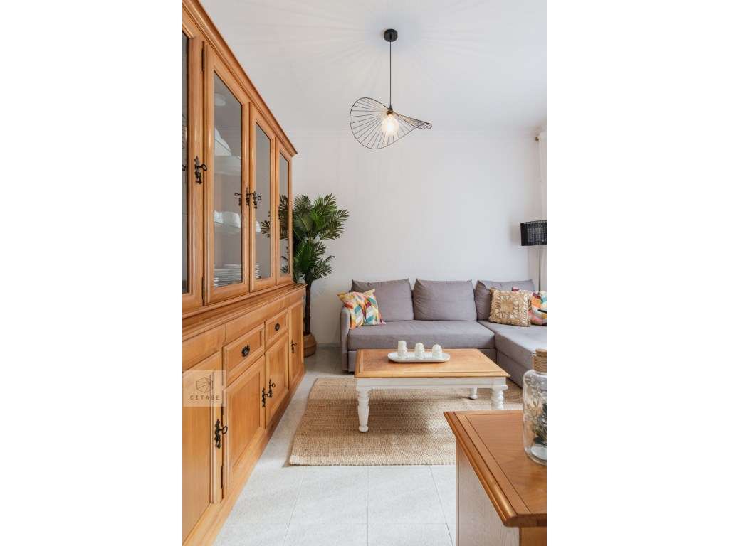 Apartamento T2 em São Domingos de Benfica-2