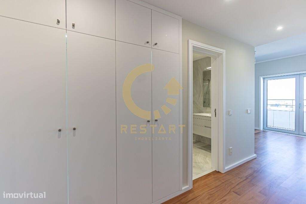 Penthouse T4 de Luxo - Edifício Porto Magnum-21