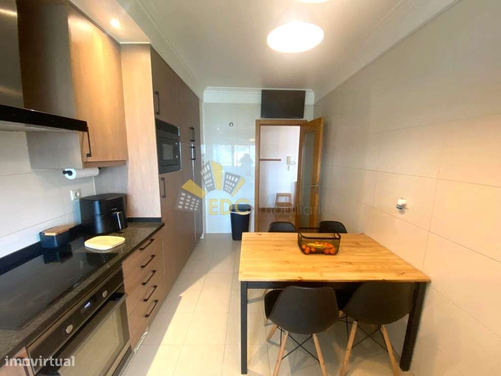 Apartamento Duplex T2+1 com Parqueamento, Arrecadação e Varanda | E...-14