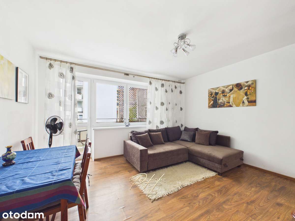 33 m² z dużym balkonem i widną kuchnią – další