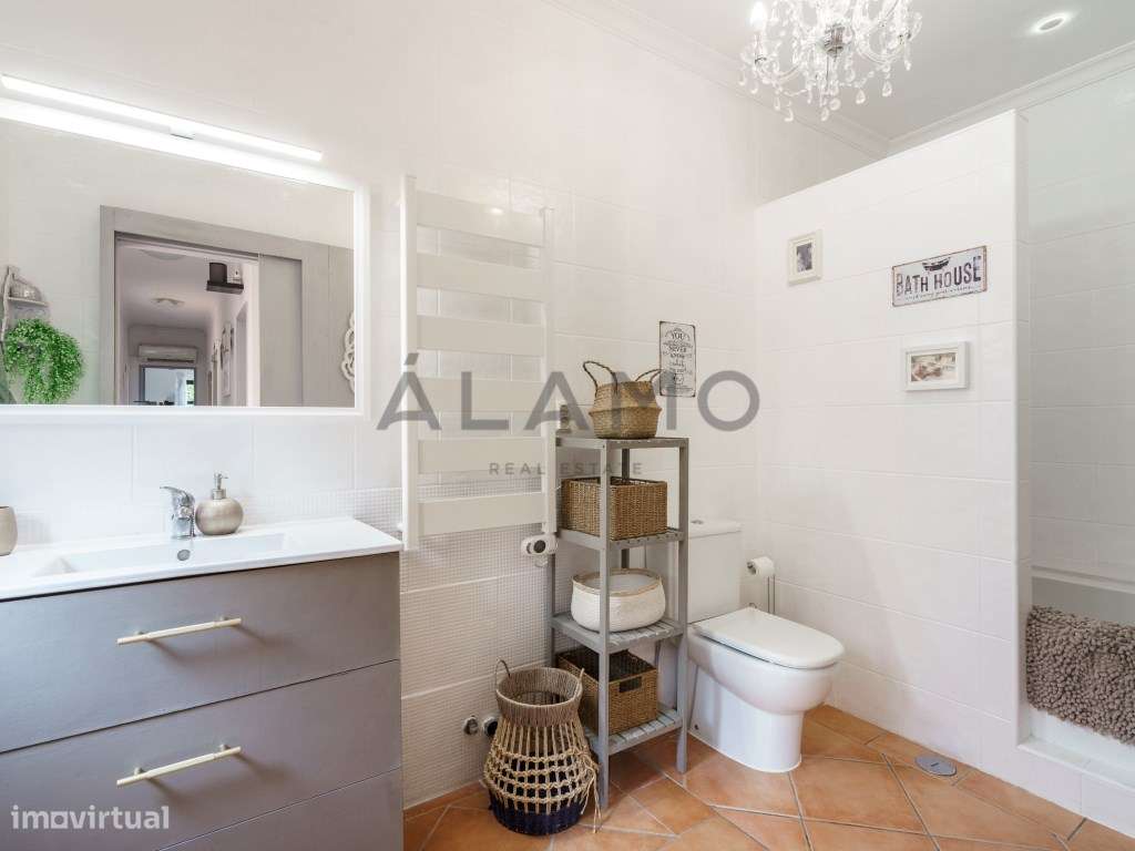 Villa tradicional com piscina em Loulé-33