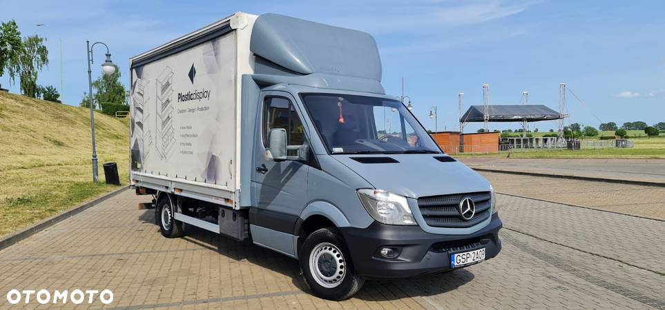 Mercedes-Benz Sprinter - 1