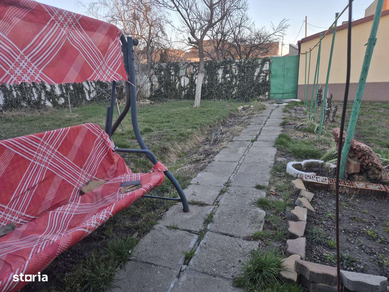 Casă cu 2 camere, Teren 301 mp, acces curte comuna , Pret redus-4
