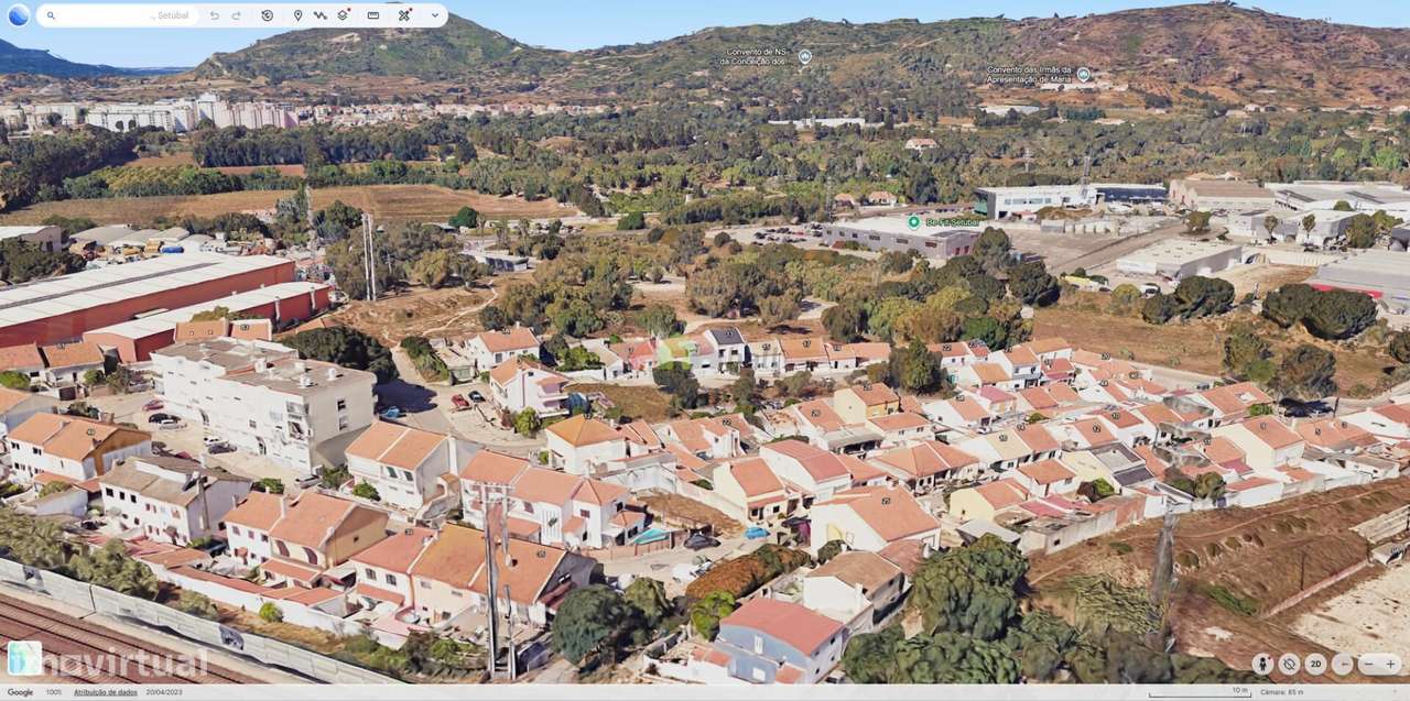 Moradia T4 térrea com anexos na Varzinha - Setúbal-36