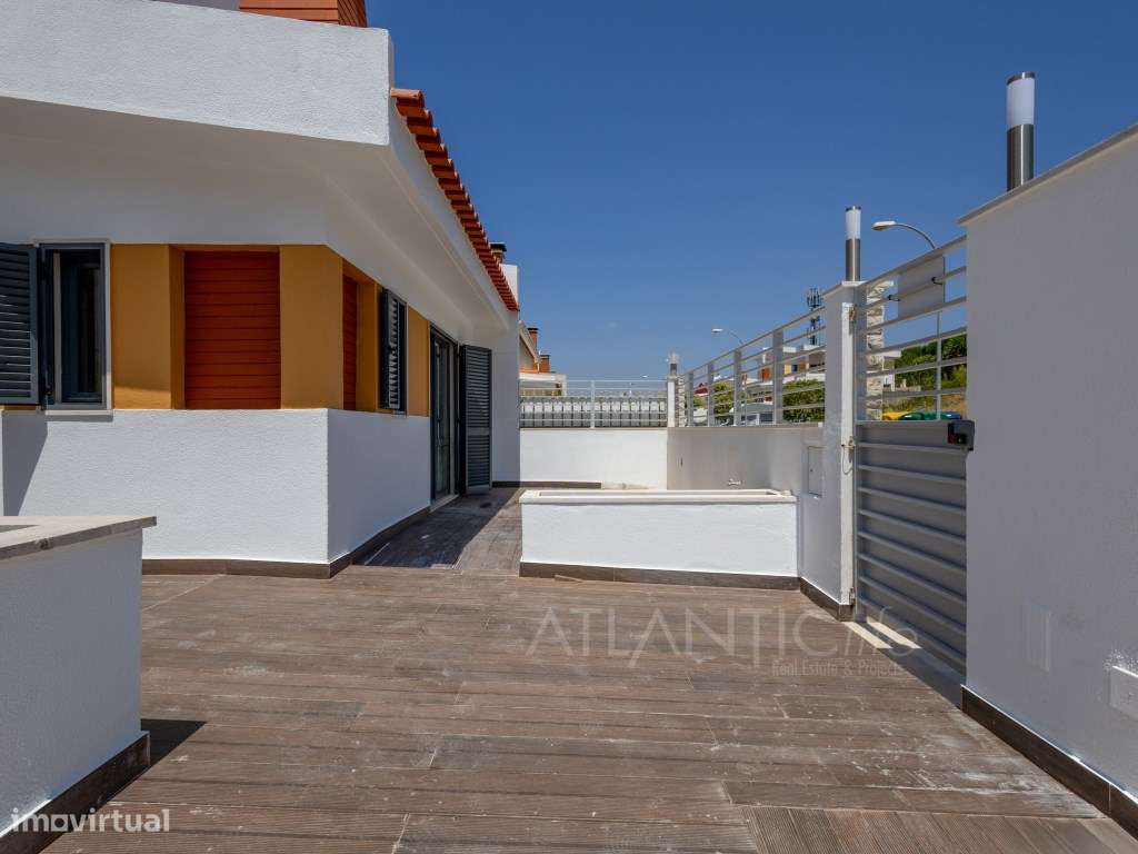 Moradia T3 Amadora com Excelentes Áreas e Espaço Exterior-38