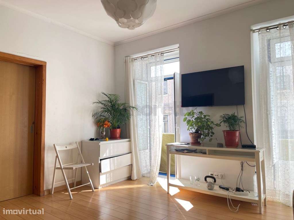 Apartamento T4 Em Pleno Coração de Arroios-10