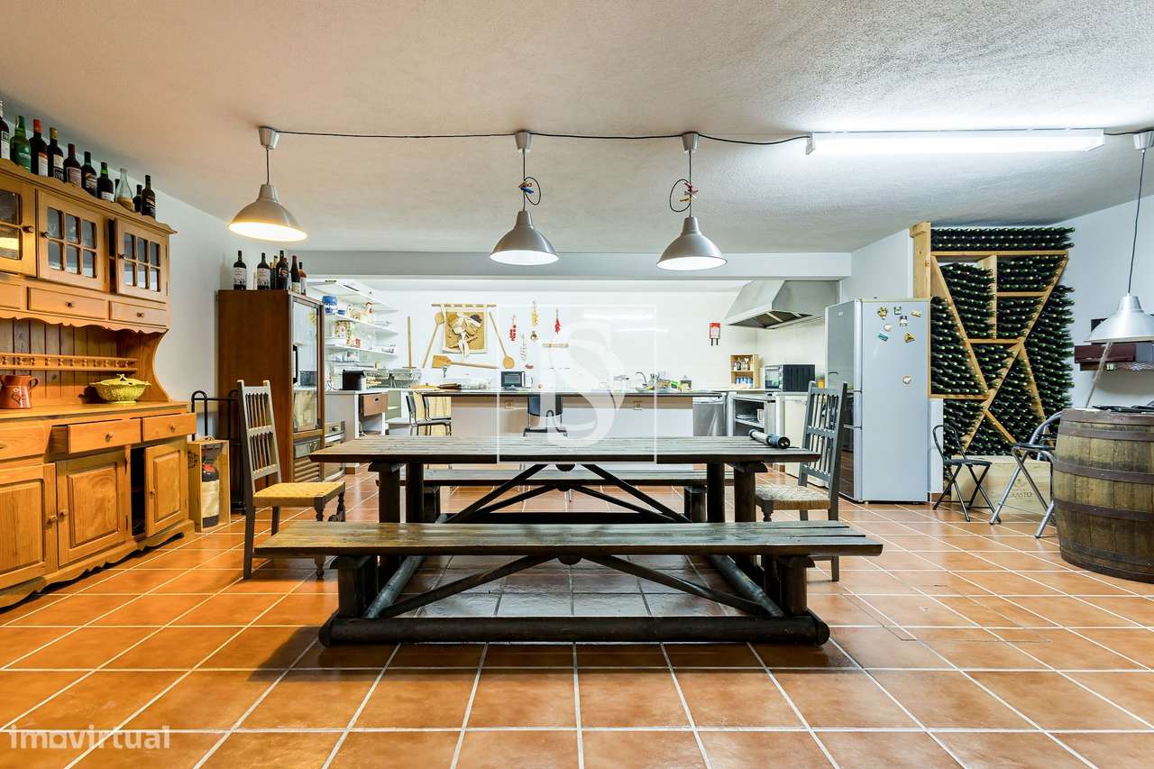 Quinta de Charme em Palmela com Moradia T6, Piscina e Vinha-25