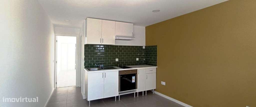 Moradia M4, Vale das Flores-10