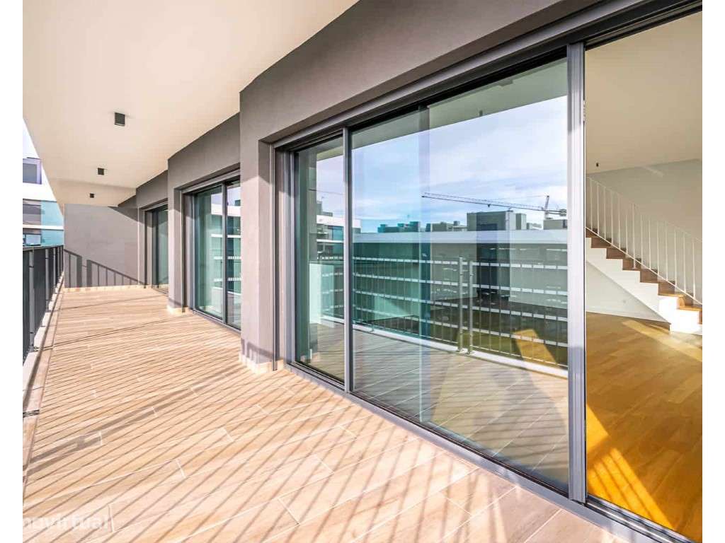 Apartamento T4 Duplex - Grande imagem: 5/76