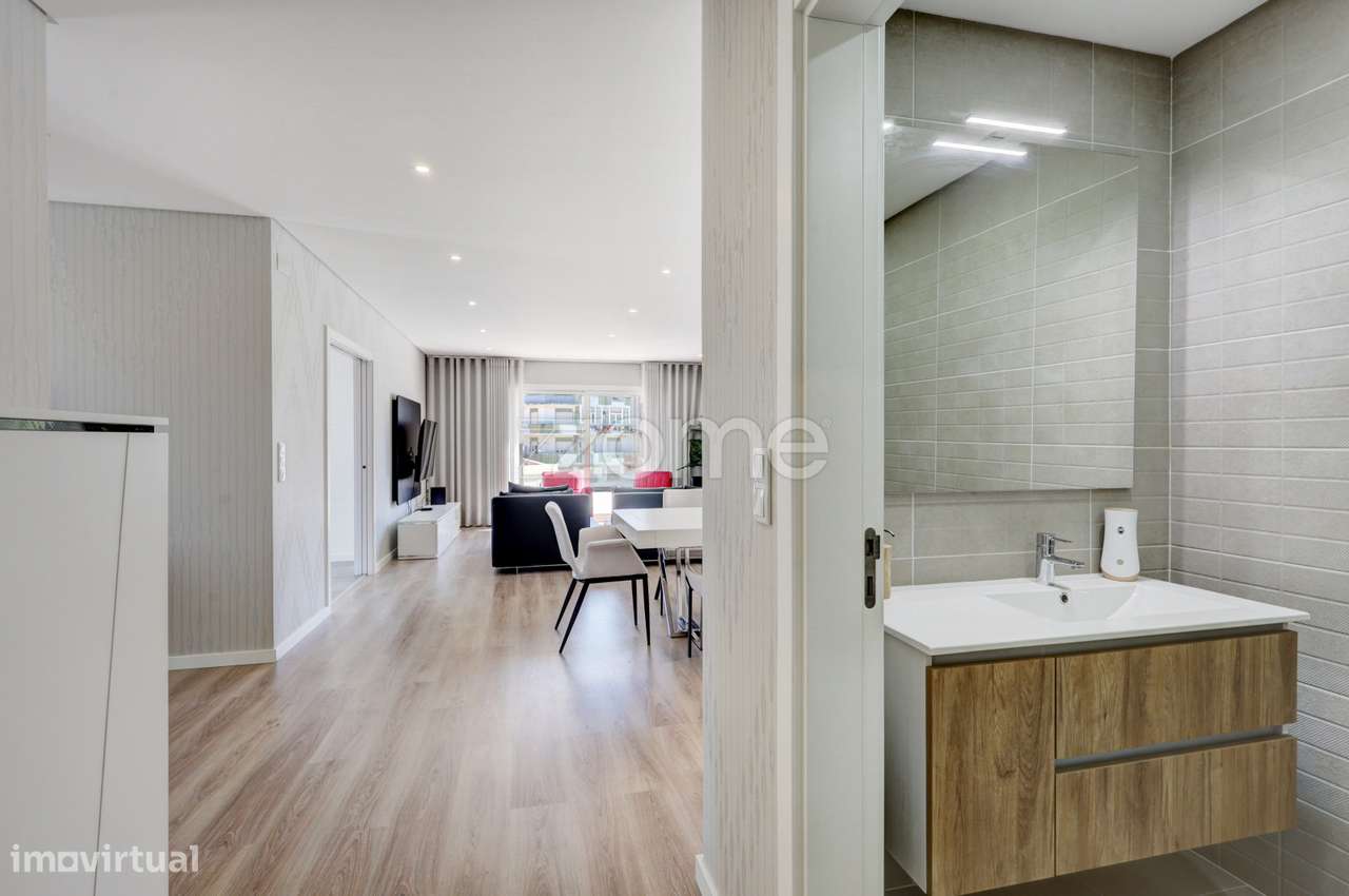 Apartamento T5 Novo em Sacavém-9