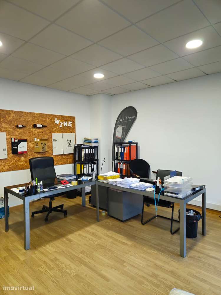 Espaço comercial com localização privilegiada em Leça da Palmeira. - Grande imagem: 3/9