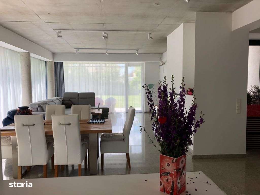 Vilă Individuala | Locație premium | Panouri solare - Imagine principală: 2/16