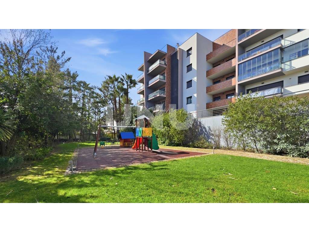 Apartamento T3 no Condomínio Quinta da Cascata, em Vila Franca de X...-19