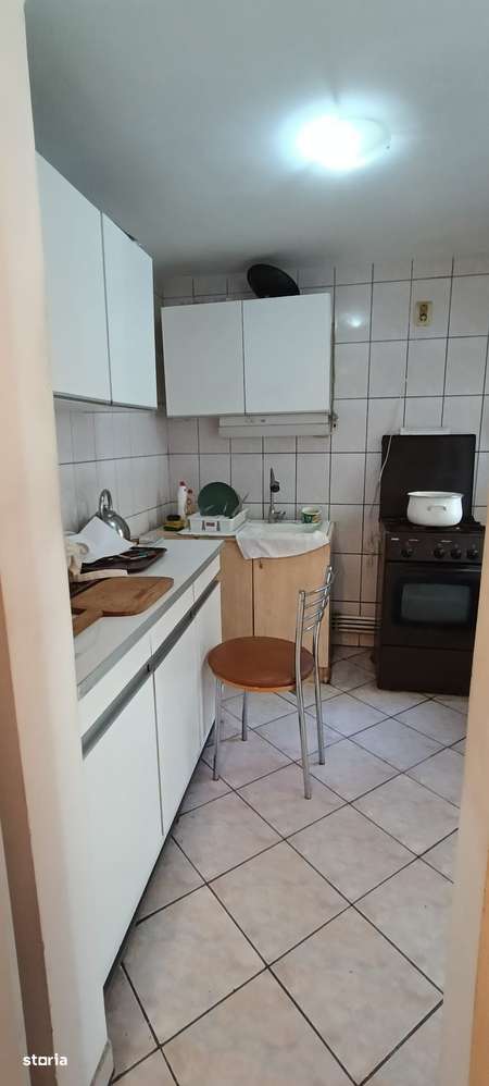 Casă/curte/garaj/Escalei-5