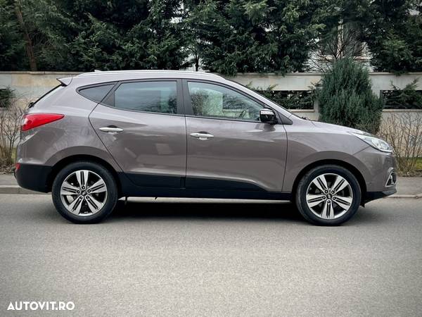 Hyundai ix35 2.0 CRDi 4WD Automatik Style - 10